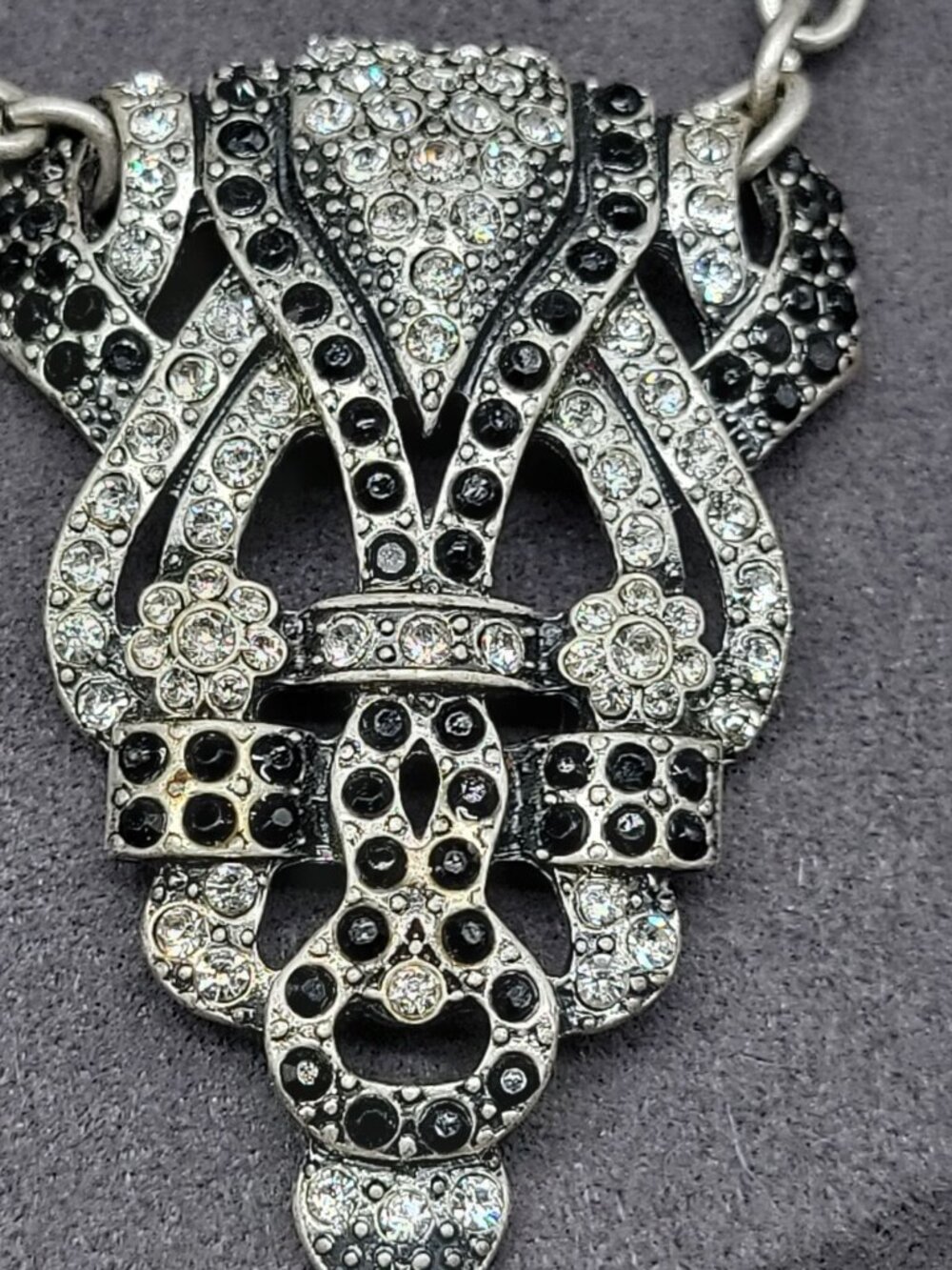 Mark. By Avon Black White Rhinestone Pendant Necklace Vintage 18" Silver Tone - Picture 5 of 11